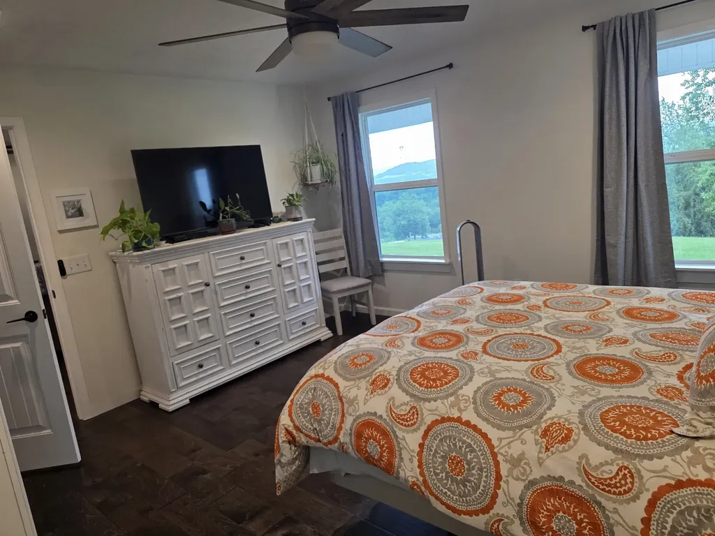4 Lewis James Lane Riddleton TN 37151