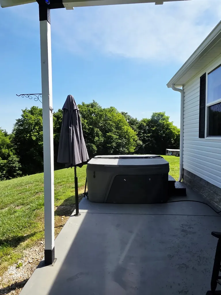 4 Lewis James Lane Riddleton TN 37151