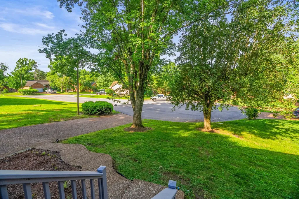 305 Cherokee Trail Goodlettsville TN 37072