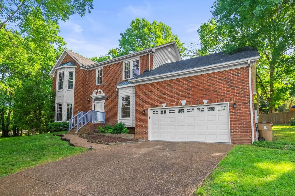 305 Cherokee Trail Goodlettsville TN 37072