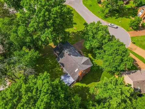 305 Cherokee Trail Goodlettsville TN 37072