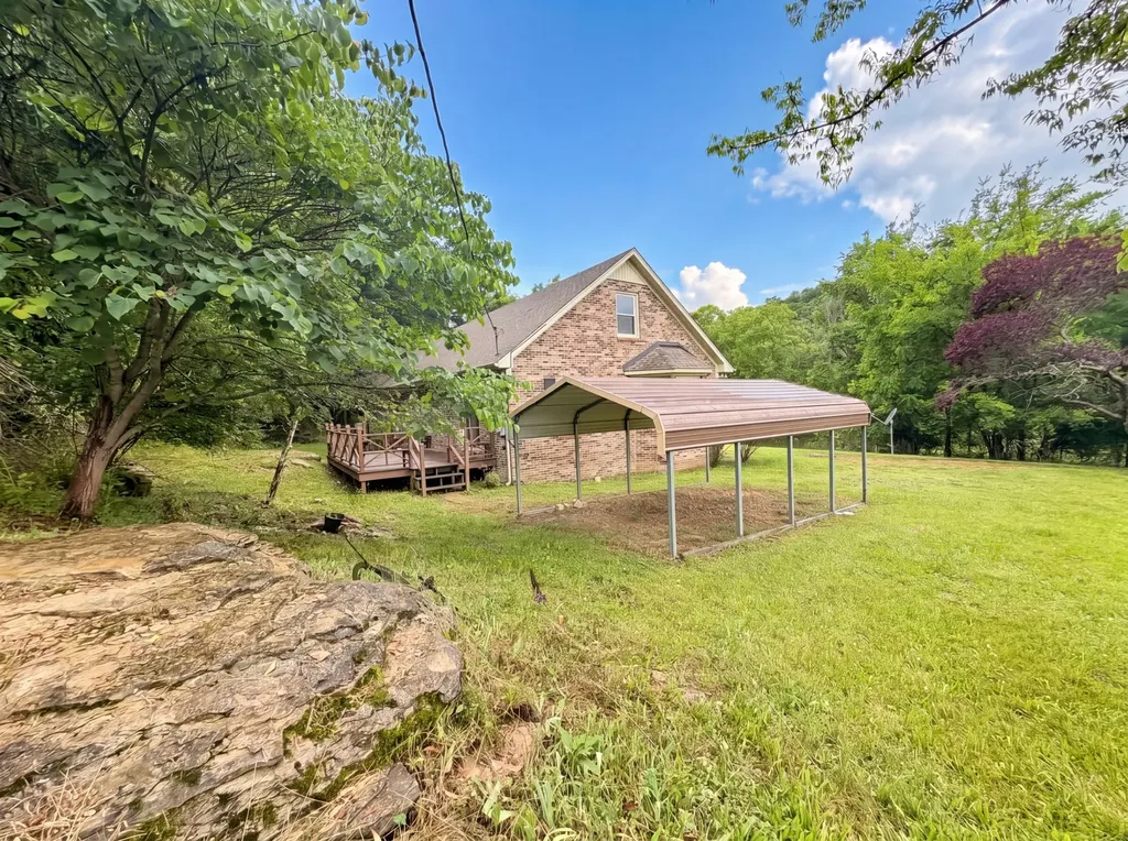 8663 Dog Branch Road Mount Pleasant TN 38474