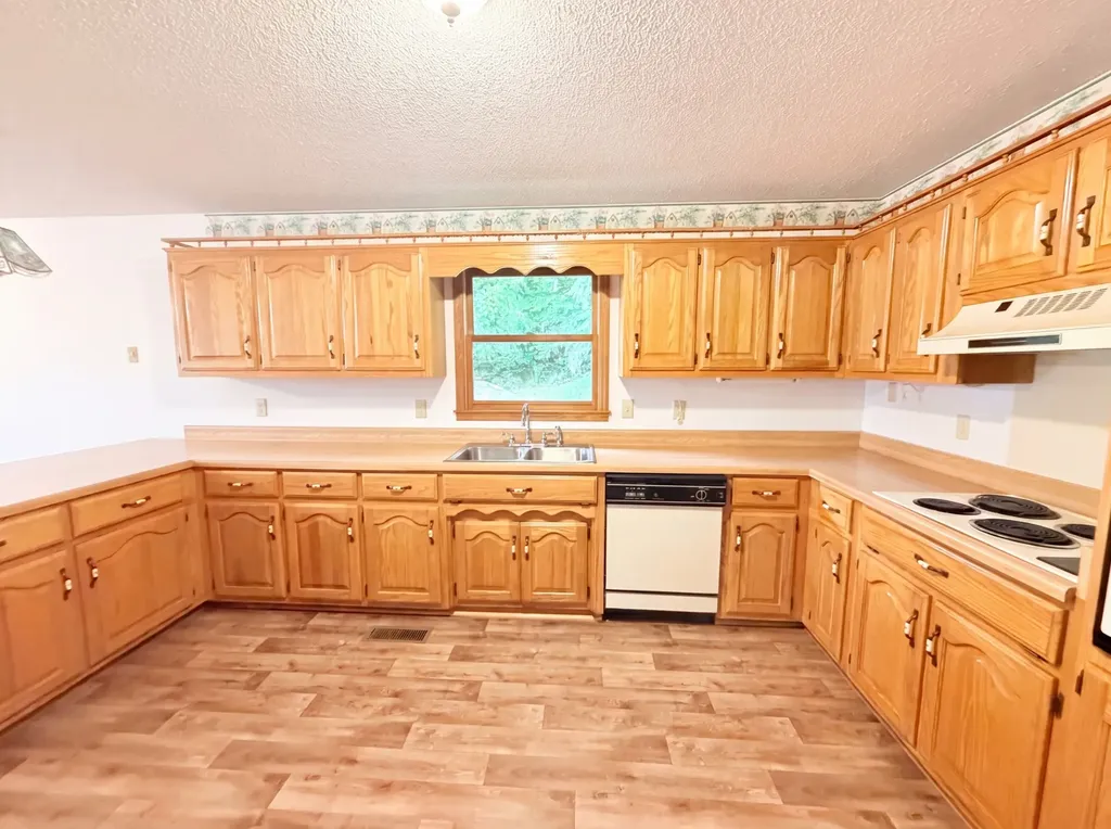 8663 Dog Branch Road Mount Pleasant TN 38474