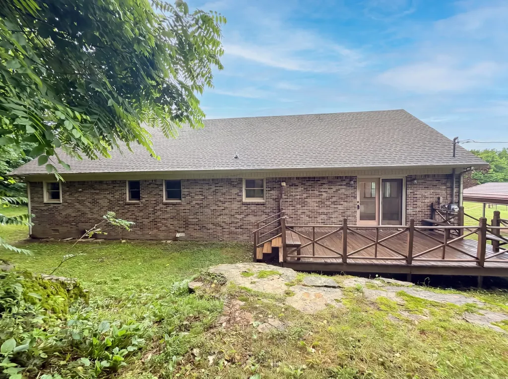 8663 Dog Branch Road Mount Pleasant TN 38474