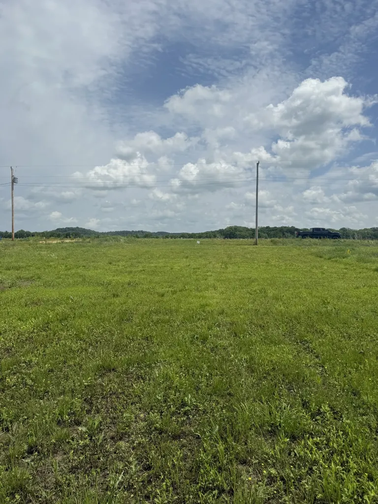 167 Hardin Bottom River Road Clifton TN 38425
