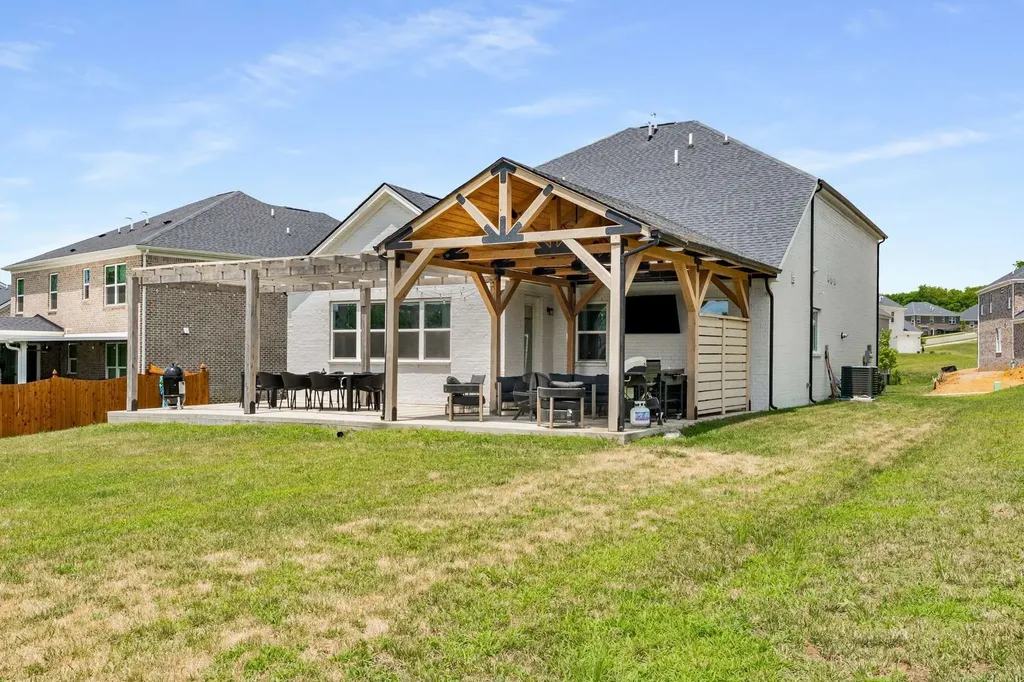 807 Cawthorn Lane Mount Juliet TN 37122