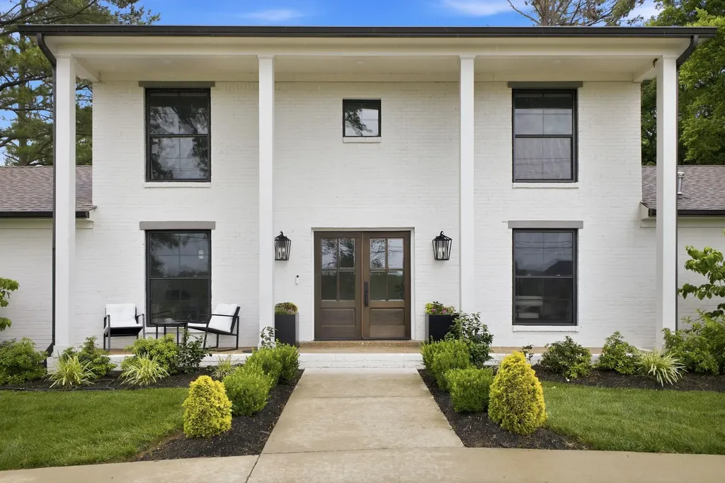 814 Wilson Pike Brentwood TN 37027