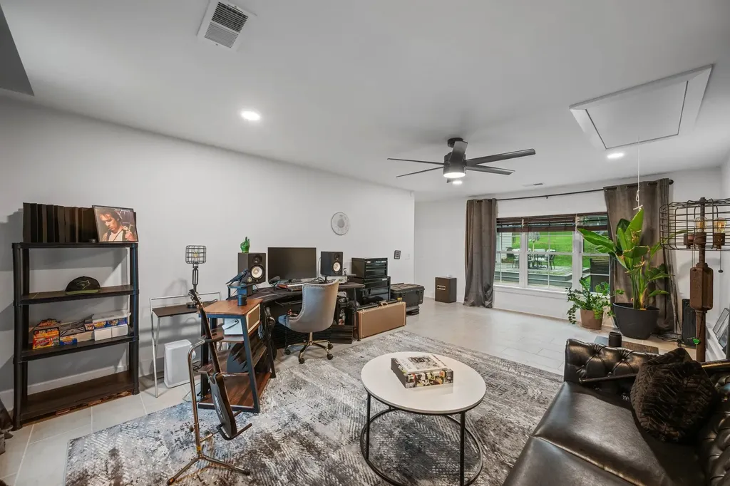 814 Wilson Pike Brentwood TN 37027