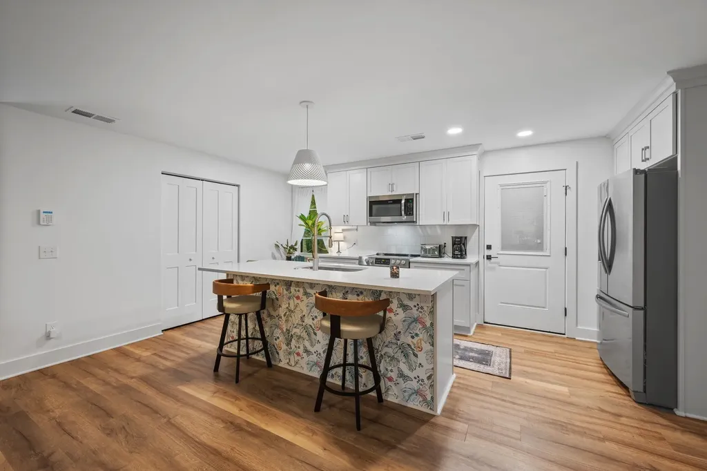 814 Wilson Pike Brentwood TN 37027