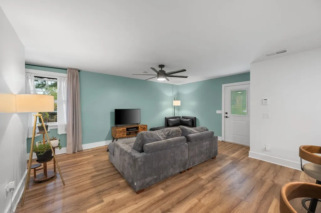 814 Wilson Pike Brentwood TN 37027