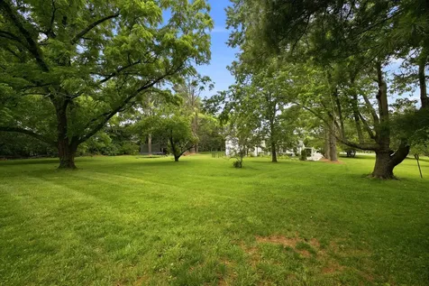 814 Wilson Pike Brentwood TN 37027