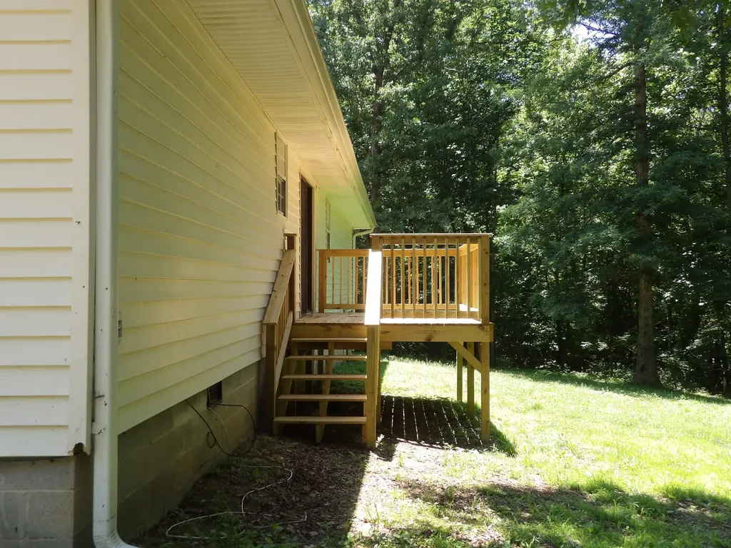 811 Powers Boulevard Waverly TN 37185