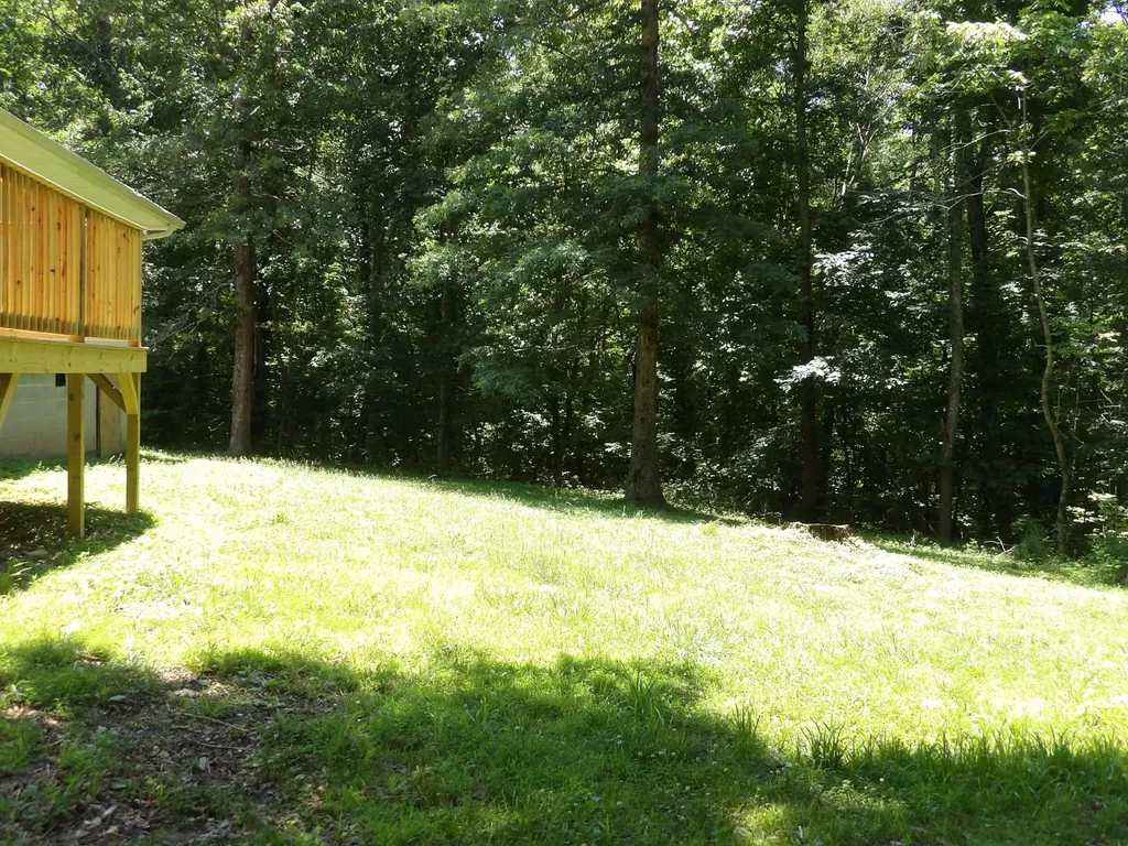 811 Powers Boulevard Waverly TN 37185