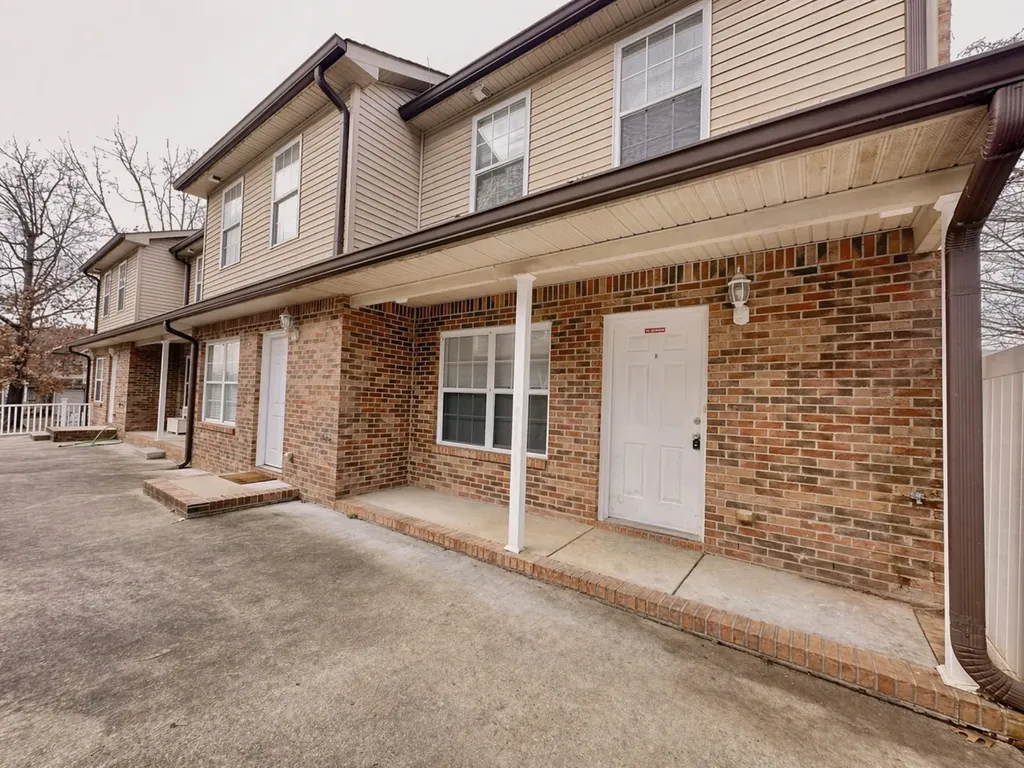 300 Condor Court Clarksville TN 37042