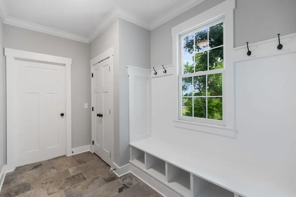 6296 Fairview Road Hixson TN 37343