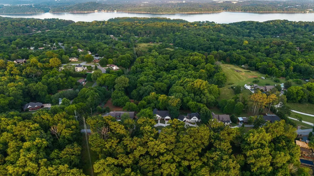 6296 Fairview Road Hixson TN 37343