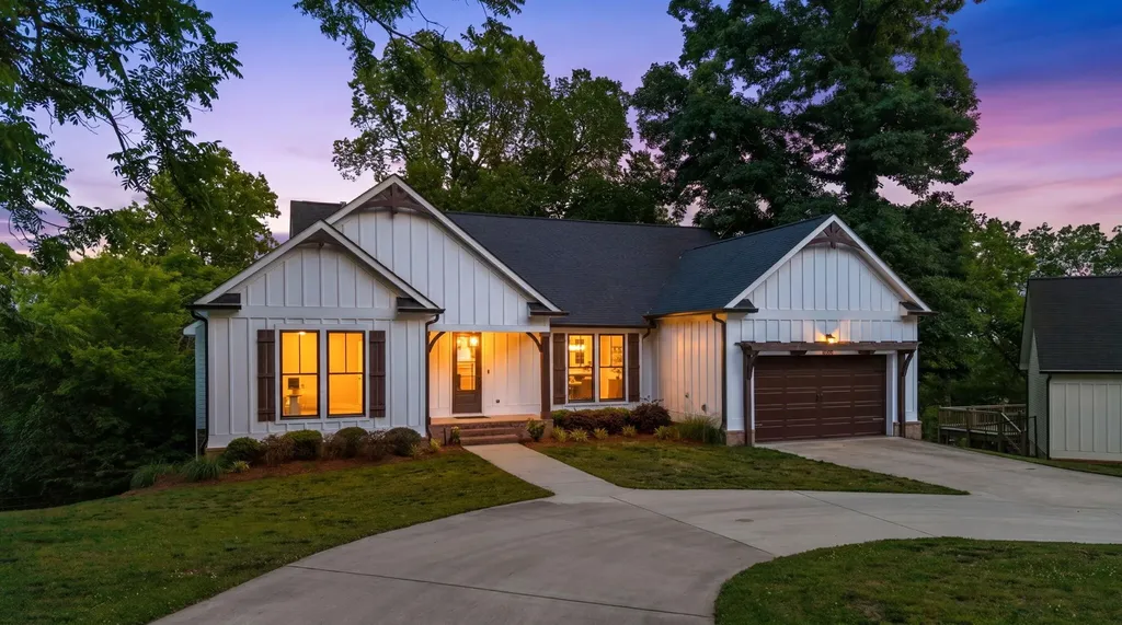 6296 Fairview Road Hixson TN 37343