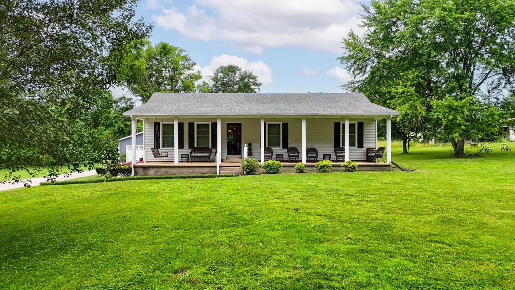 102 Printwood Drive Dickson TN 37055