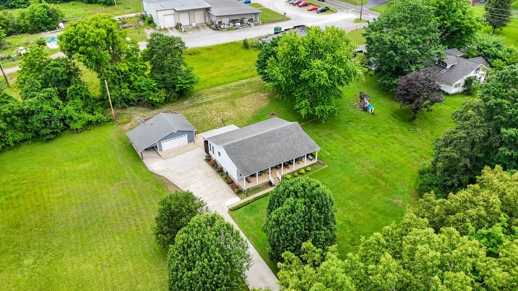 102 Printwood Drive Dickson TN 37055