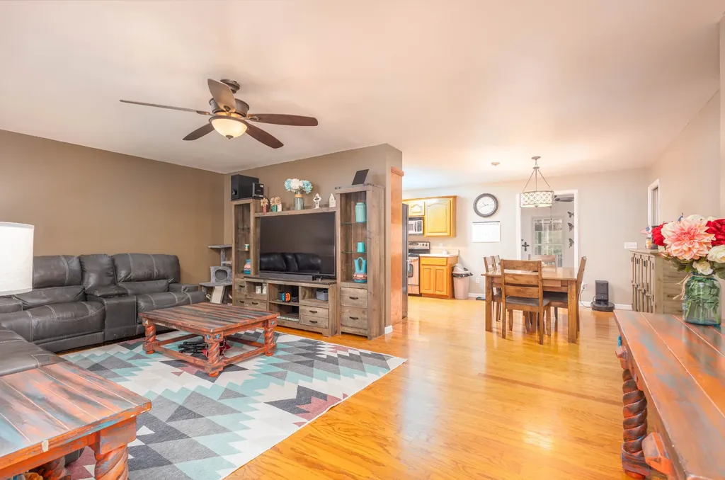 102 Printwood Drive Dickson TN 37055