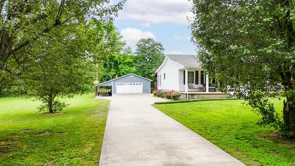 102 Printwood Drive Dickson TN 37055