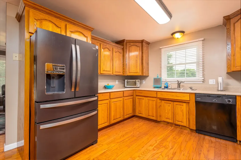 102 Printwood Drive Dickson TN 37055