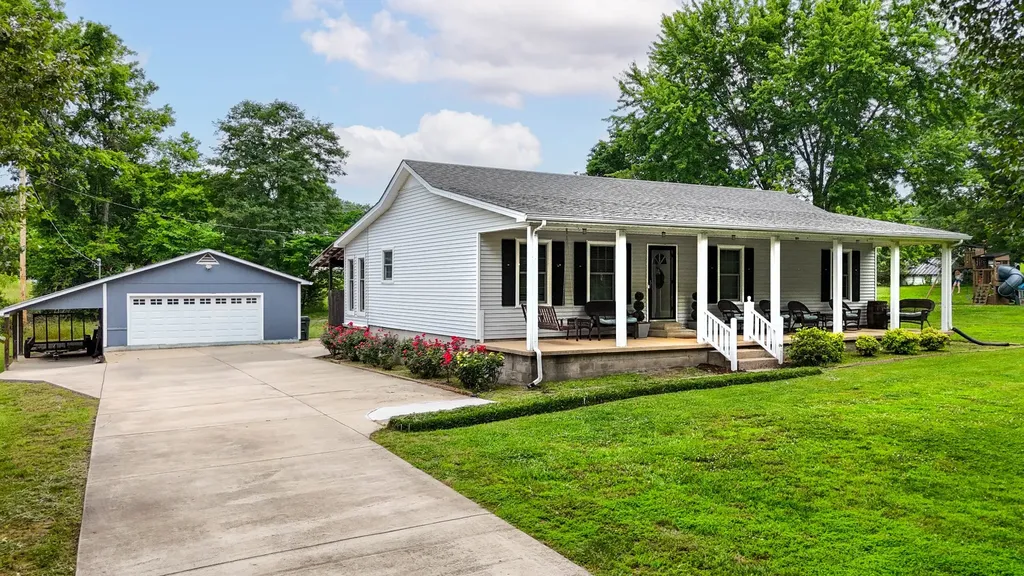 102 Printwood Drive Dickson TN 37055