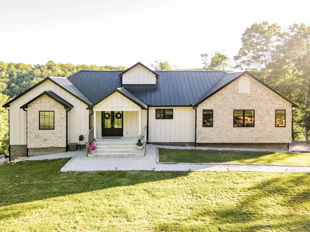 1058 Paiute Trail Pegram TN 37143