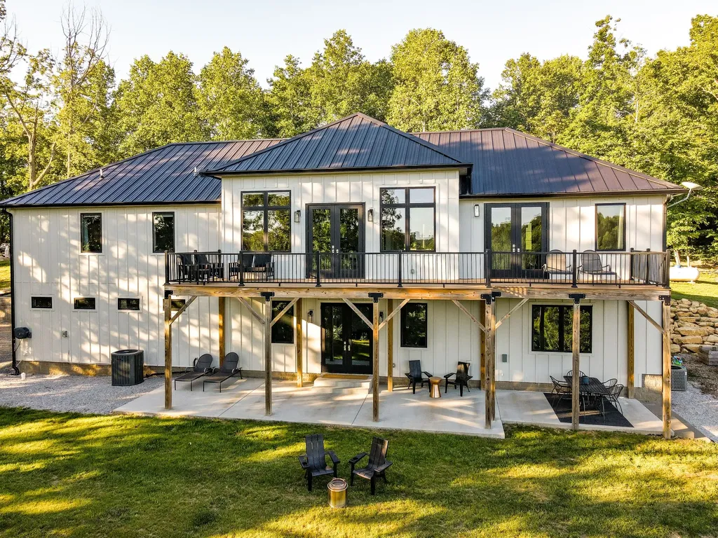 1058 Paiute Trail Pegram TN 37143