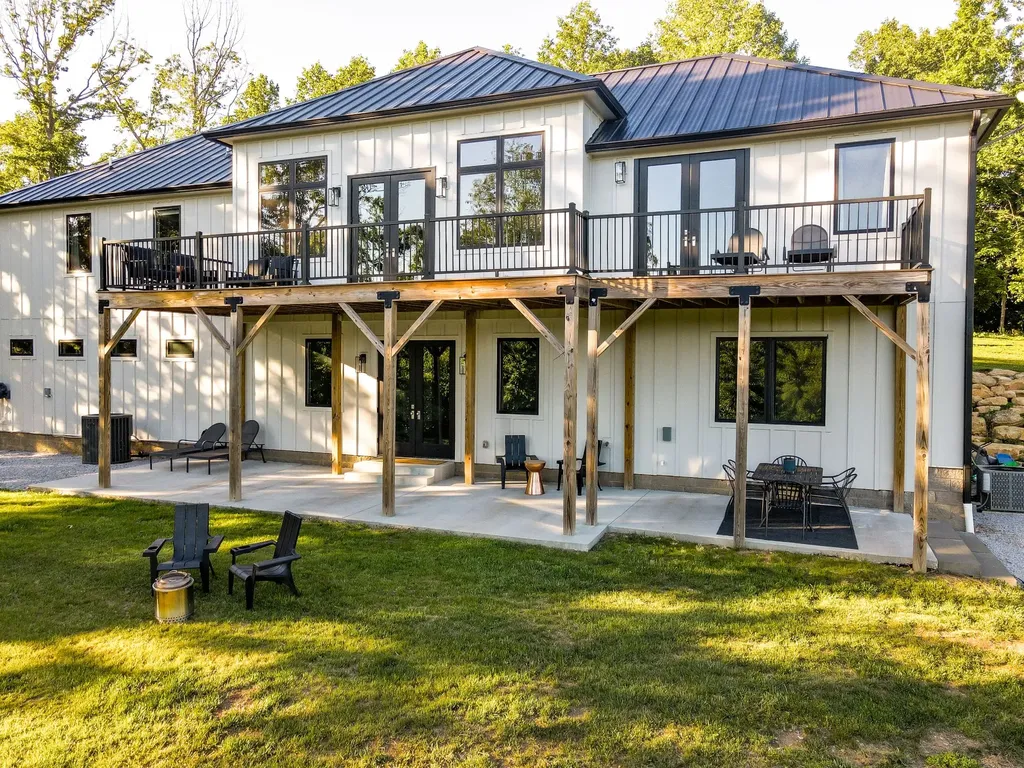 1058 Paiute Trail Pegram TN 37143