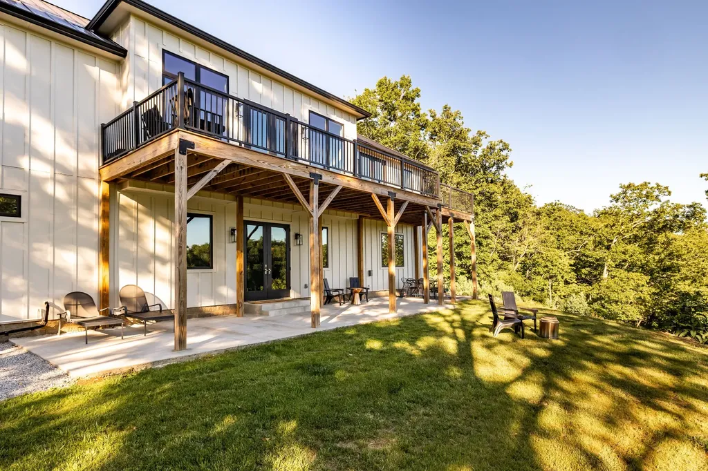 1058 Paiute Trail Pegram TN 37143