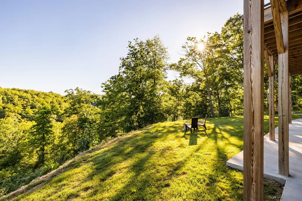 1058 Paiute Trail Pegram TN 37143