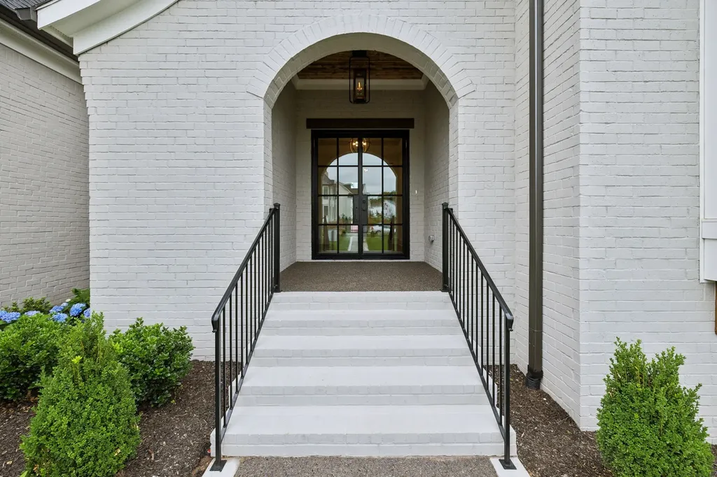 7284 Ruzek Court Fairview TN 37062
