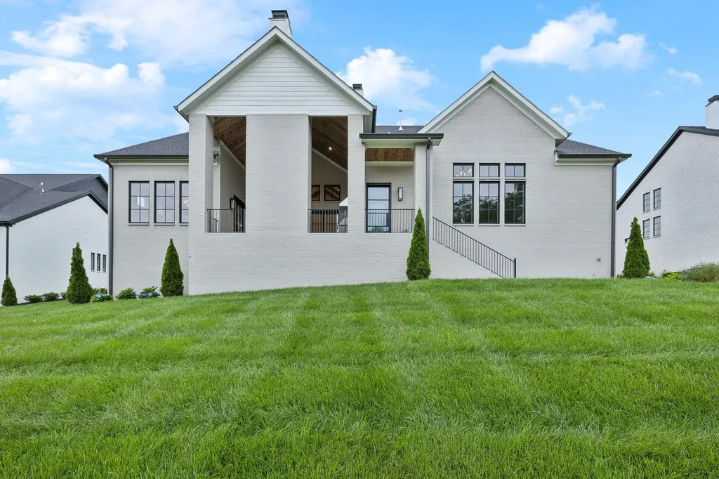 7284 Ruzek Court Fairview TN 37062