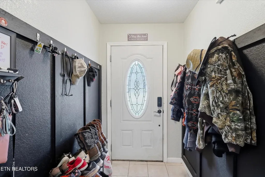 1001 Vivian Avenue Rocky Top TN 37769