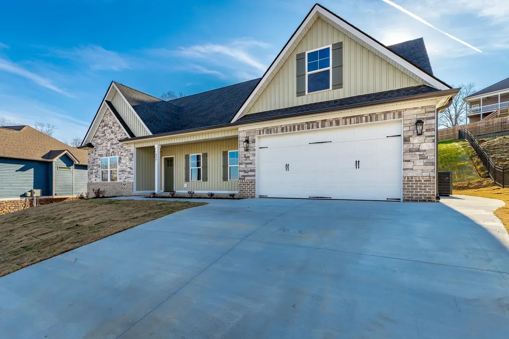 859 Live Oak Road Ringgold GA 30736