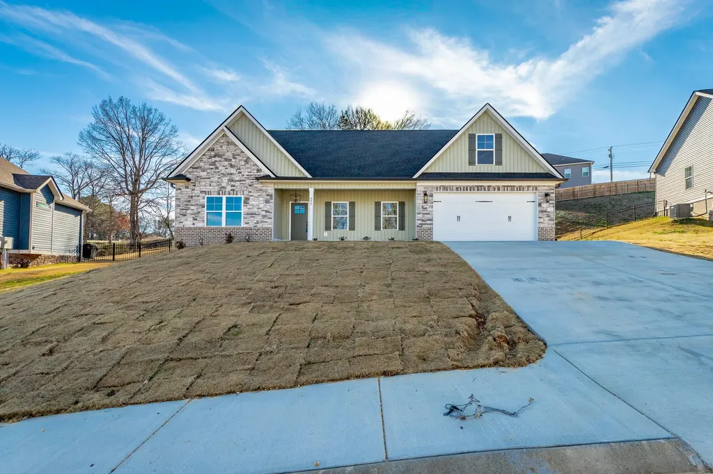 859 Live Oak Road Ringgold GA 30736