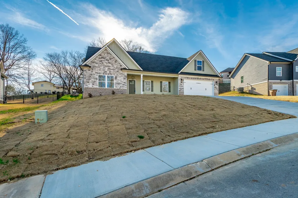 859 Live Oak Road Ringgold GA 30736