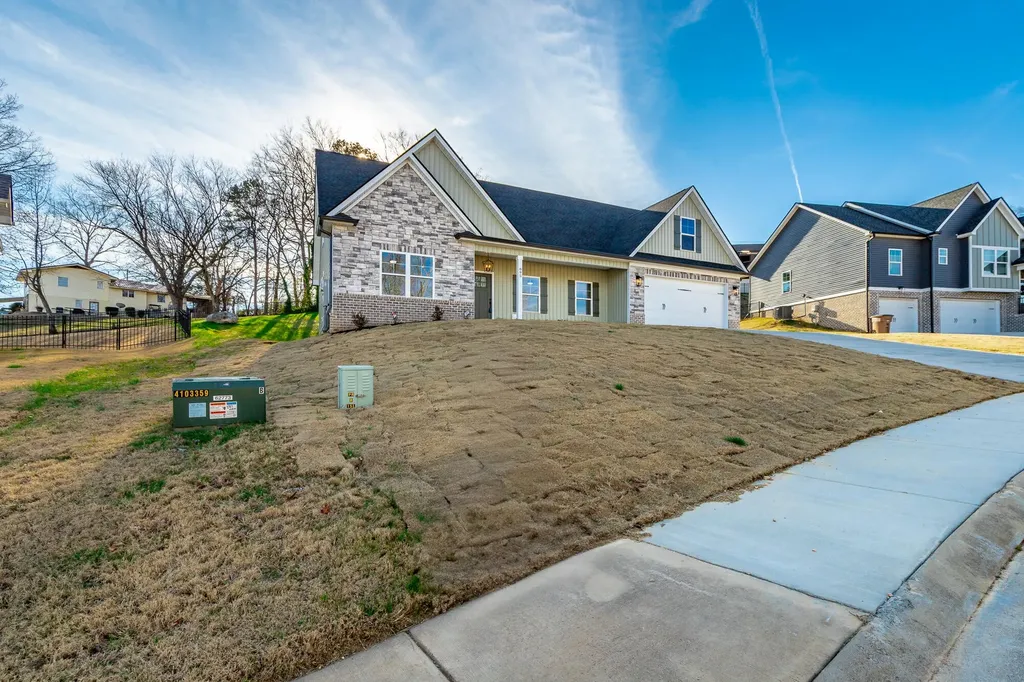 859 Live Oak Road Ringgold GA 30736