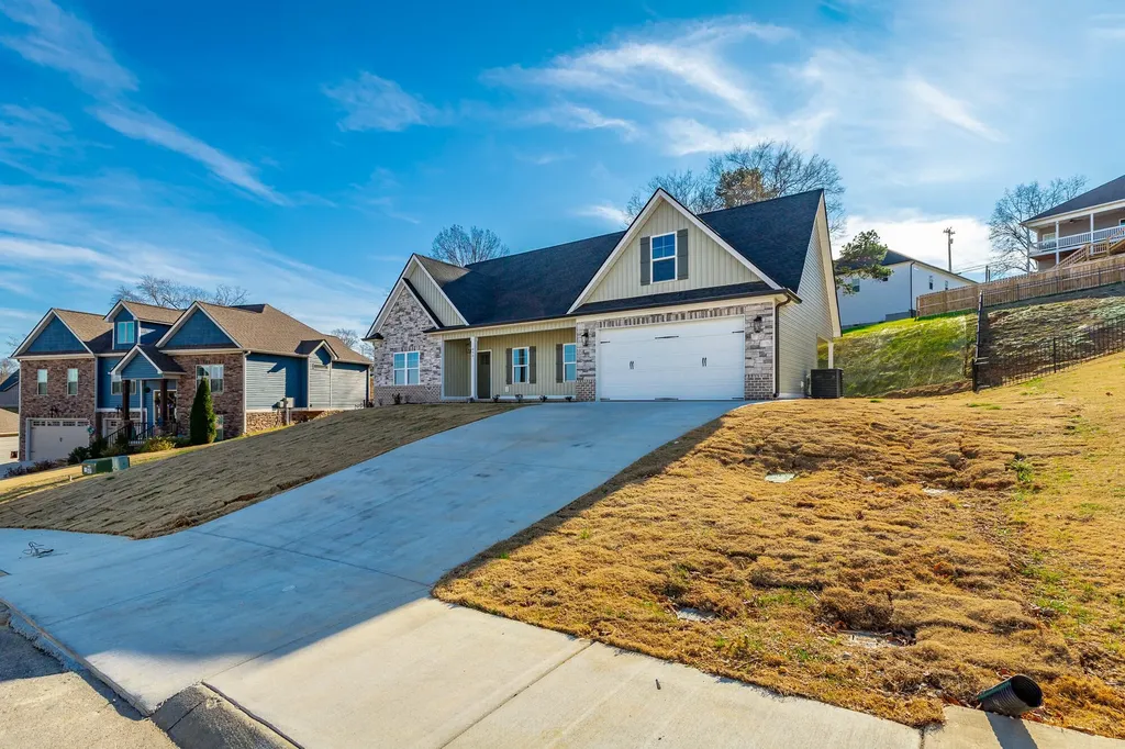 859 Live Oak Road Ringgold GA 30736