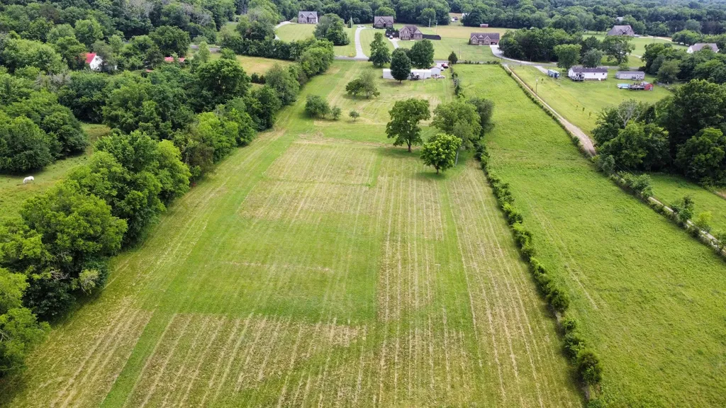 2418 Ben Green Road Lebanon TN 37090
