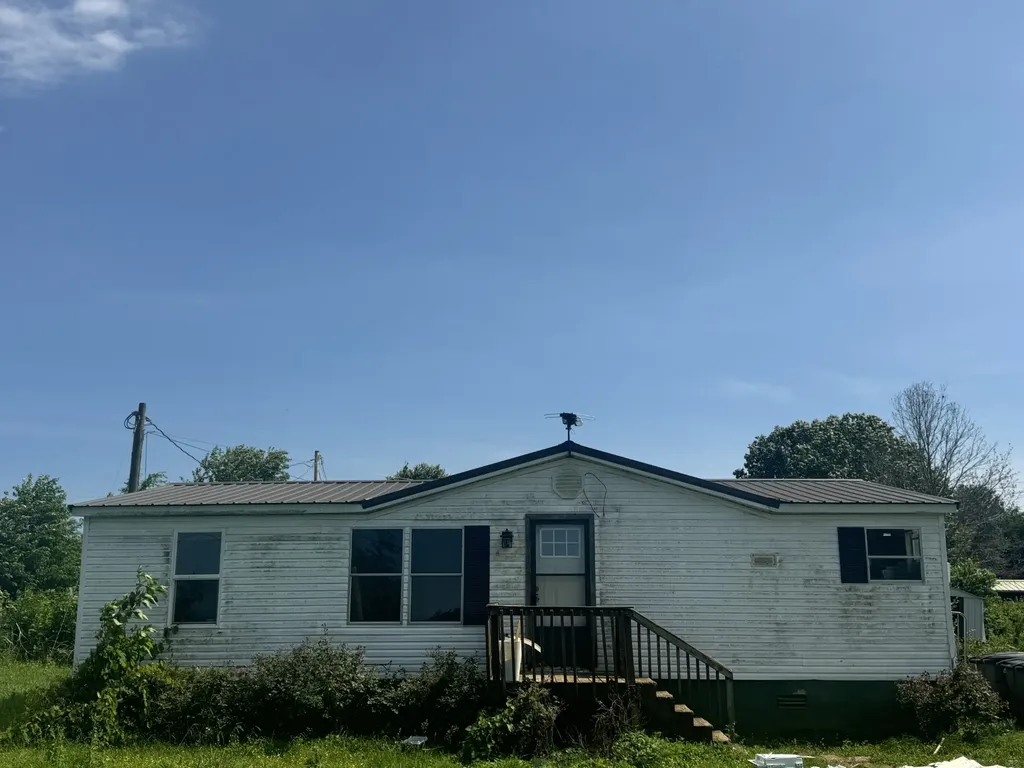 1925 Powell Lane Lewisburg TN 37091