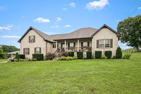 25 Bridle Path Lane Hartsville TN 37074
