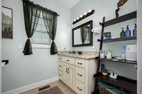 25 Bridle Path Lane Hartsville TN 37074