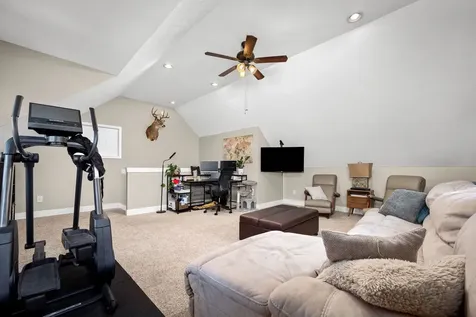 25 Bridle Path Lane Hartsville TN 37074