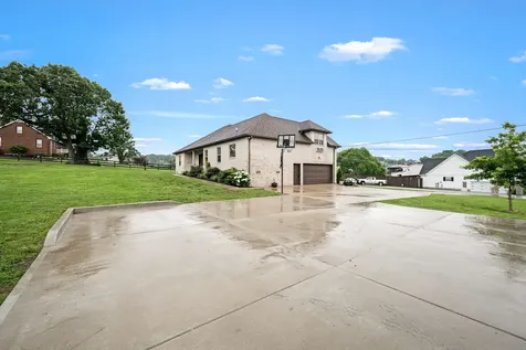 25 Bridle Path Lane Hartsville TN 37074