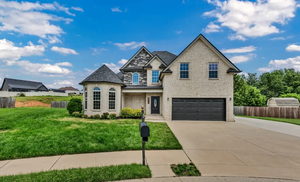 425 Veronica Court Clarksville TN 37043