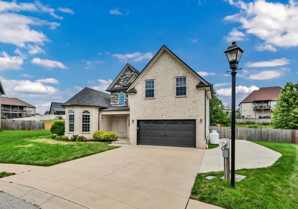 425 Veronica Court Clarksville TN 37043