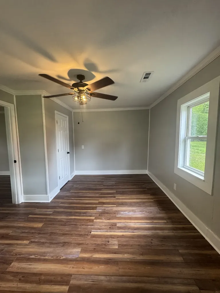 8605 Old State Route 1 New Johnsonville TN 37134