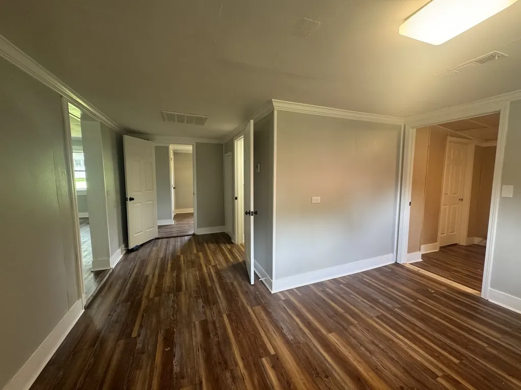 8605 Old State Route 1 New Johnsonville TN 37134